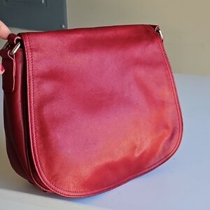 Elegant Red Leather Shoulder Bag